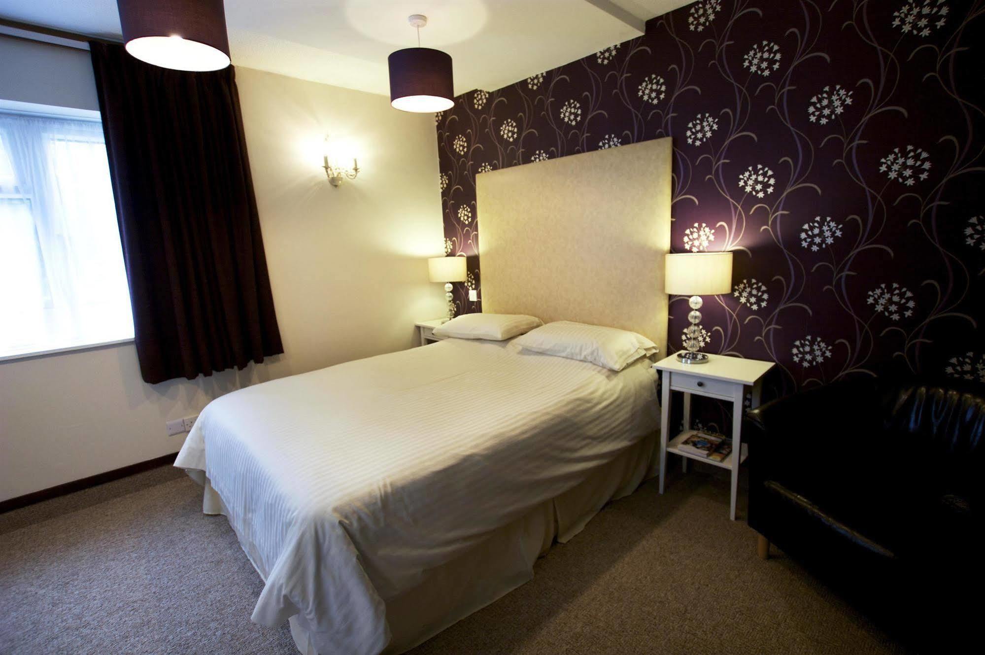 Best Western Compass Inn Tormarton Szoba fotó