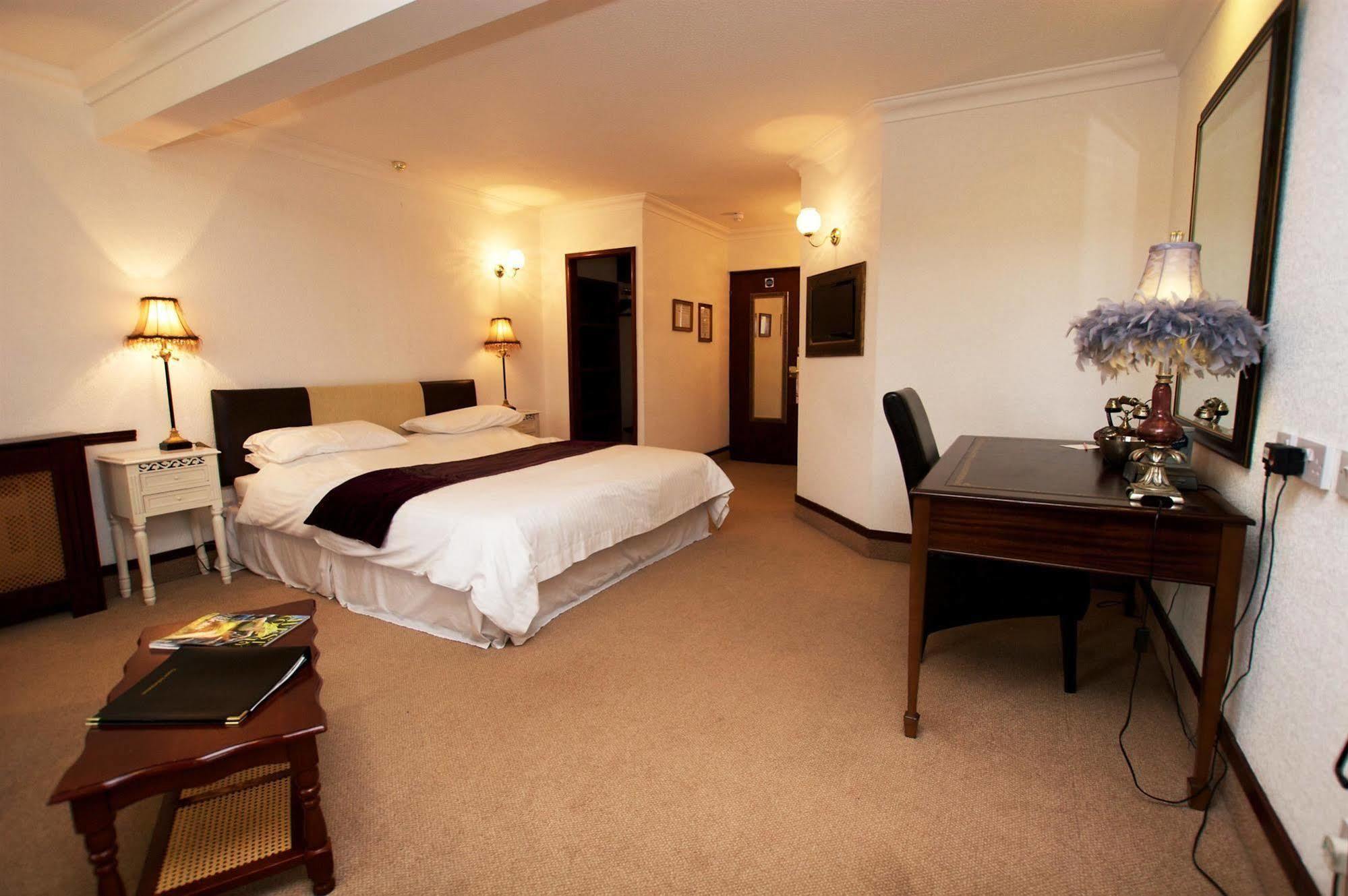 Best Western Compass Inn Tormarton Szoba fotó