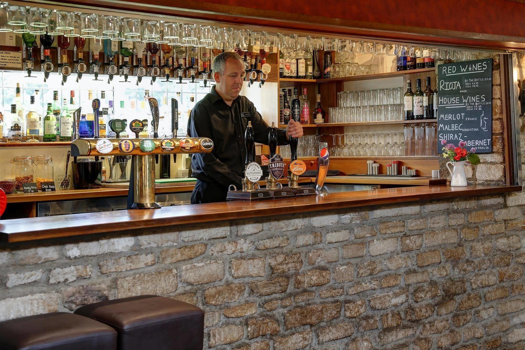Best Western Compass Inn Tormarton Kültér fotó